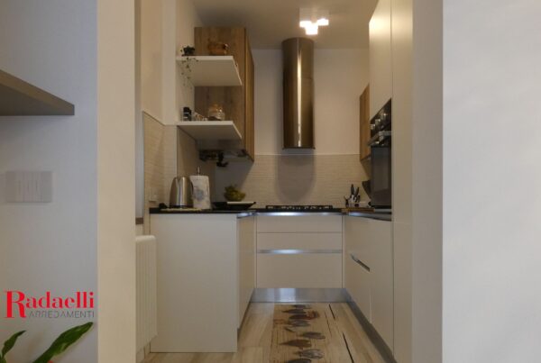 Realizzazioni 6 Cucina bianca