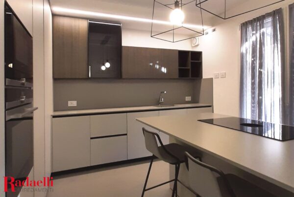Realizzazioni 3 cucina moderna con isola