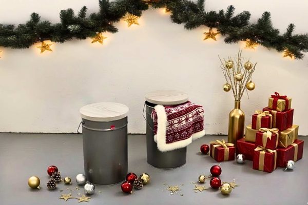 Sgabelli con ambientazione natalizia